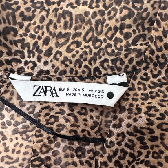 *SOLD* Cheetah print sheer tie shirt - Picture 3 of 3